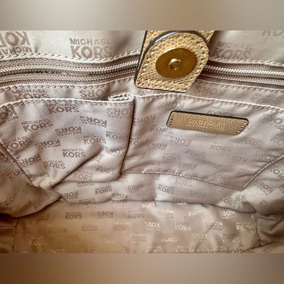 Michael Kors Taupe Tote Bag with Blue Scarf EUC - Picture 10 of 13